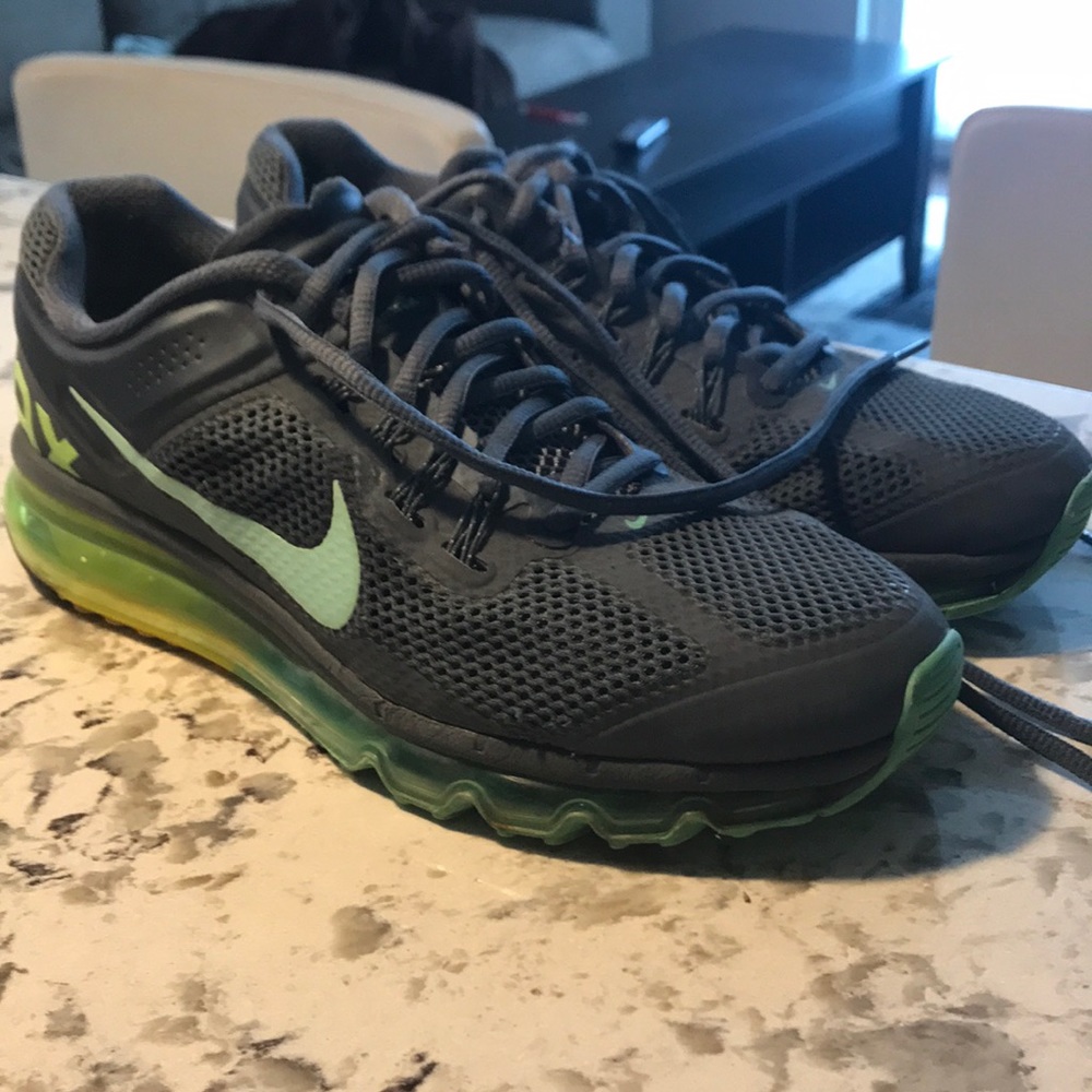 Nike AIRMAX - Great Condition!